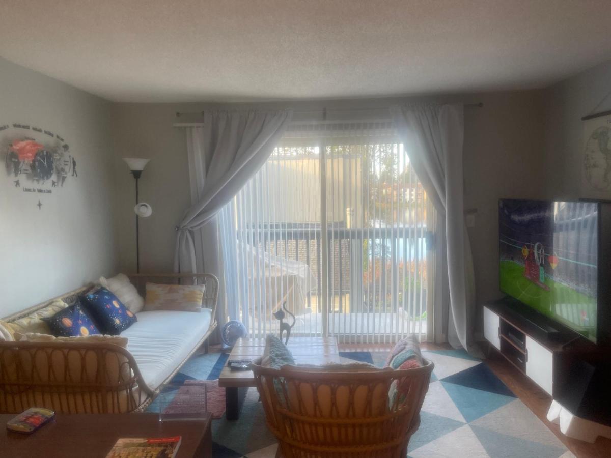 Shared Space With Private Room In Beautiful Lakefront Apartment Federal Way Exteriör bild
