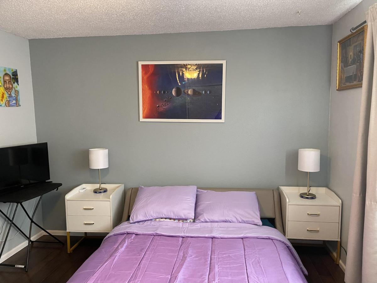 Shared Space With Private Room In Beautiful Lakefront Apartment Federal Way Exteriör bild